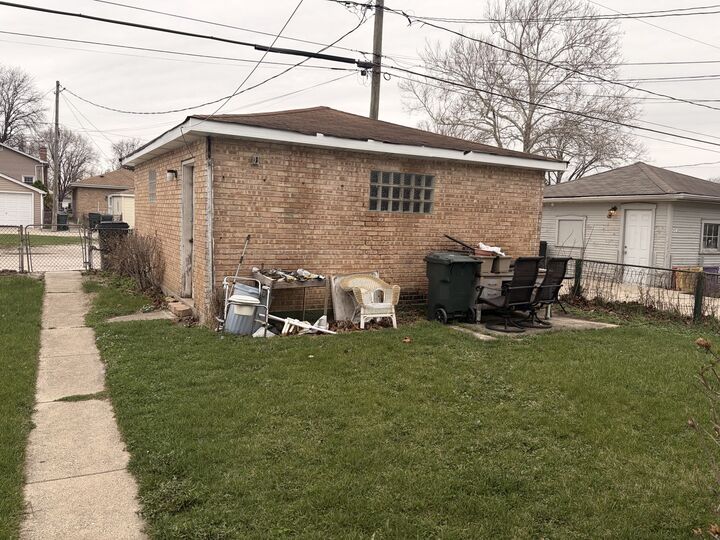 Property Photo:  134 Bellwood Avenue  IL 60104 
