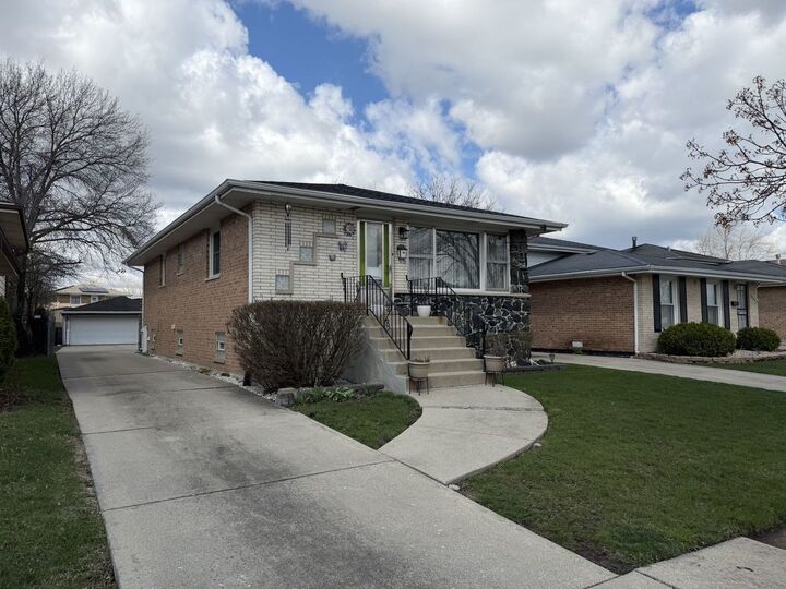 Property Photo:  18052 Soleri Drive  IL 60478 