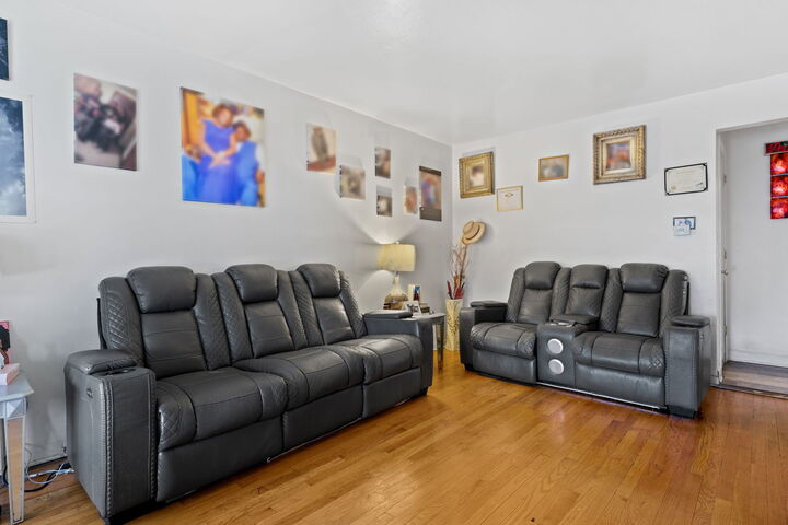 Property Photo:  14373 Park Avenue  IL 60426 