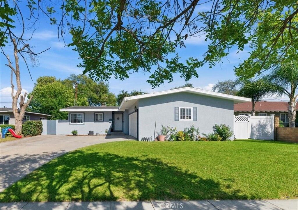 Property Photo: 6698 Montclair Drive CA 92504