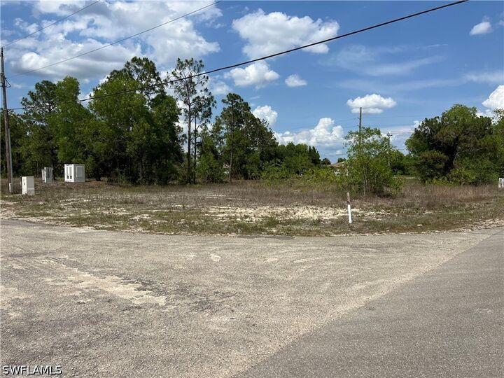 Property Photo: 735 Delridge Avenue S FL 33974