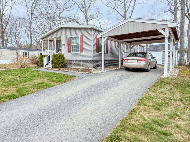 Property Photo:  310 Friar Tuck Drive  NH 03833 