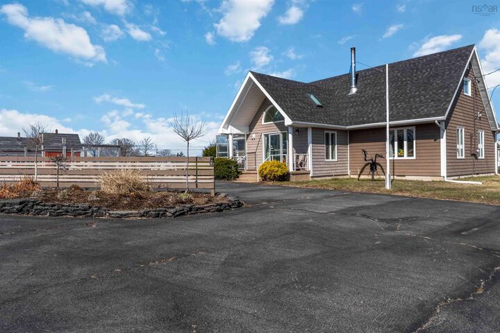 Property Photo: 3213 Highway 1 NS B0W 3T0