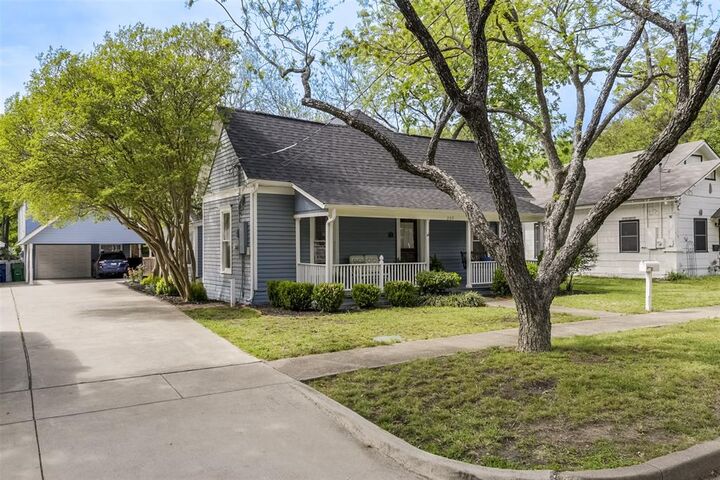 Property Photo:  209 Williams Street  TX 75165 