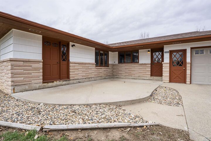Property Photo: 602 6th St IA 51027