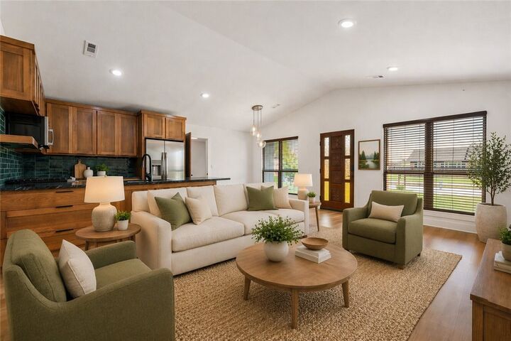 Property Photo:  1808 SW D Street  AR 72712 