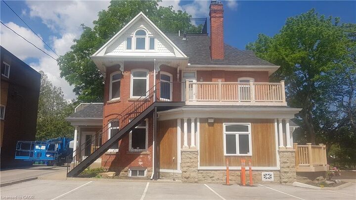 Property Photo: 84 Main Street E 301 ON L3M 1N3
