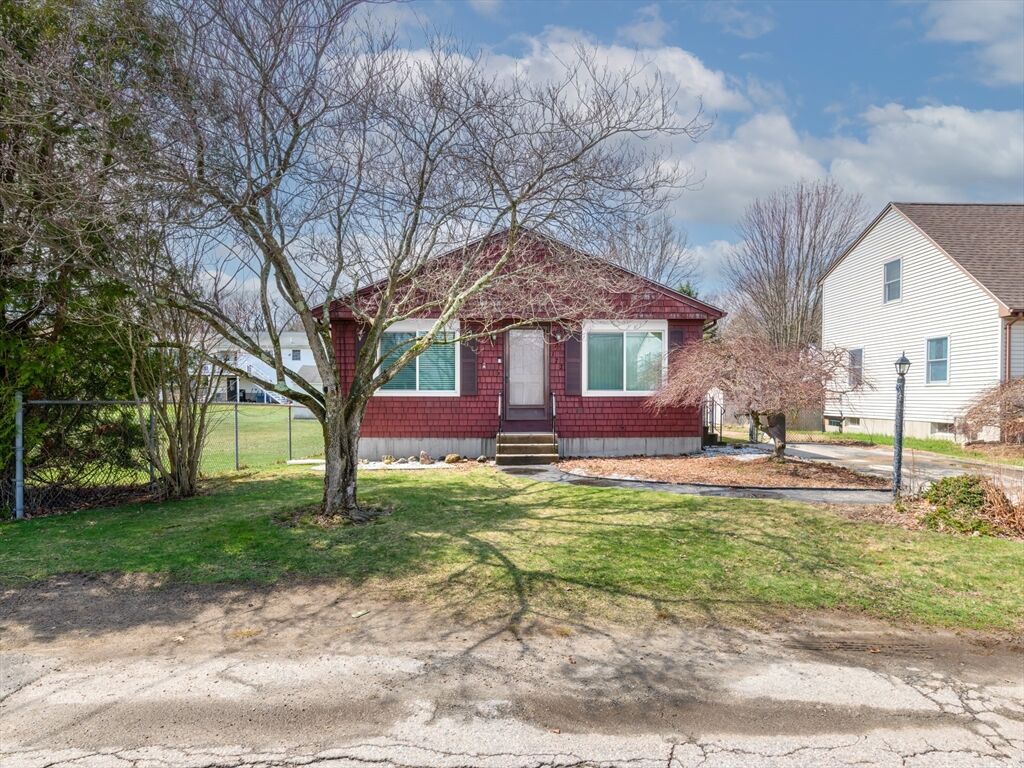 Property Photo:  172 Bryant St  RI 02864 
