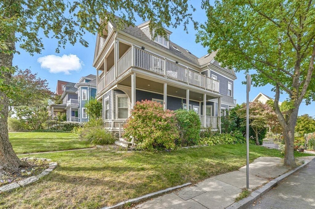 Property Photo:  108 Cushing Ave 2  MA 02125 