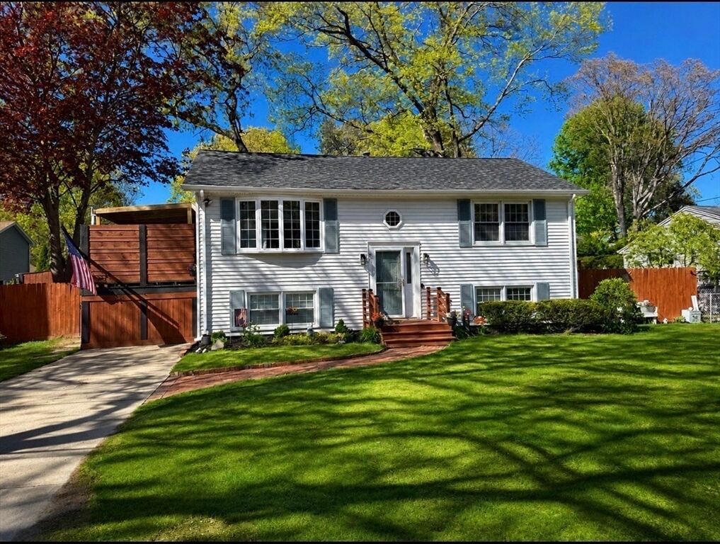 Property Photo:  51 Cove Ave  RI 02806 