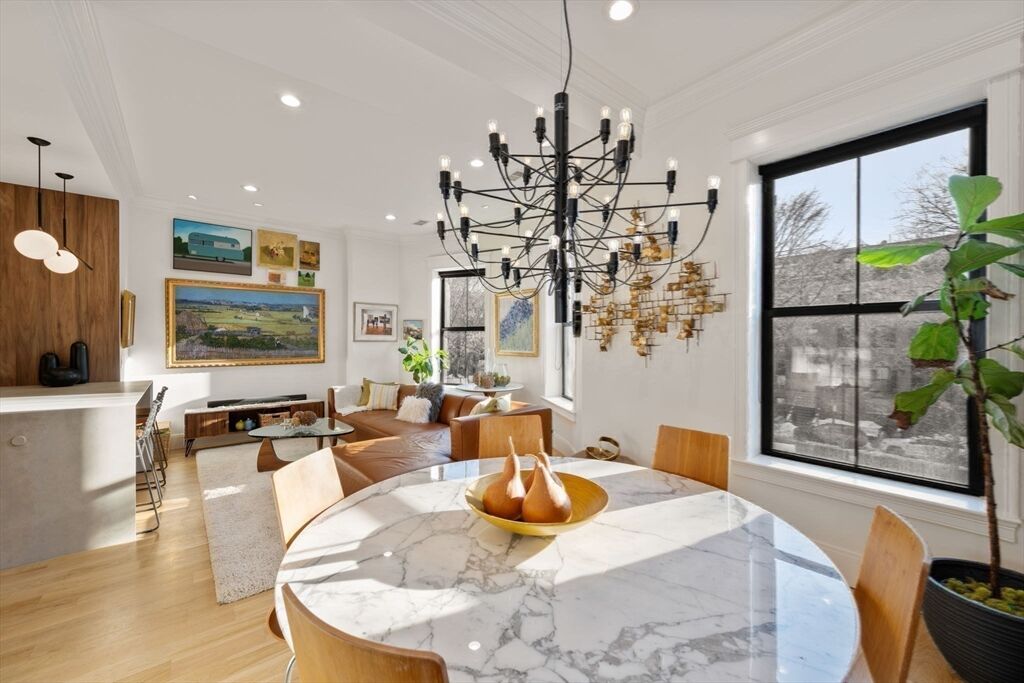 Property Photo:  12 Worcester Square 3  MA 02118 