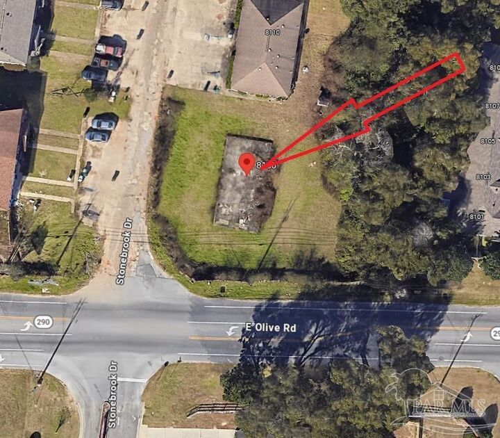 Property Photo: 8100 Stonebrook Dr FL 32514