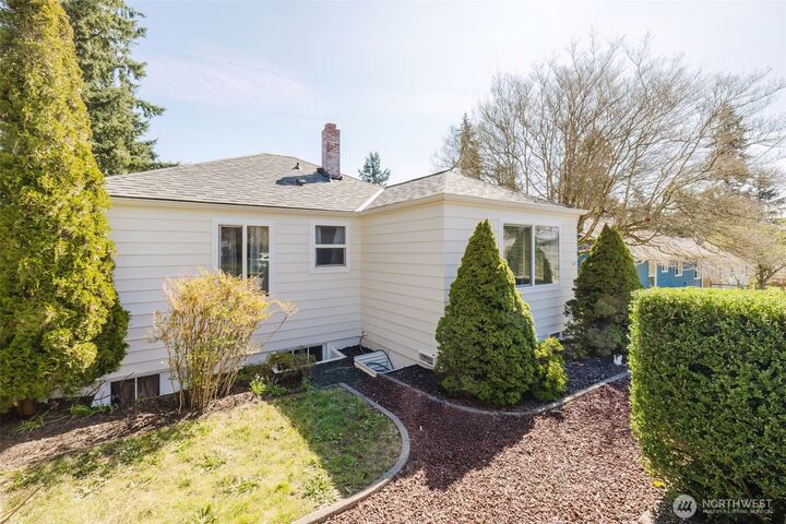 Property Photo:  1126  Evans Avenue W  WA 98312 