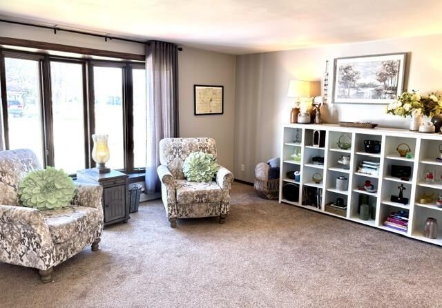 Property Photo:  907 Lamar Drive  WI 53563 