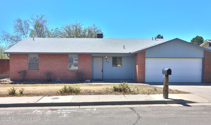 Property Photo:  1809 E 23rd Street  NM 87401 