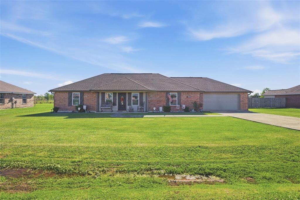 Property Photo: 4100 Bertie Ann Road LA 70611