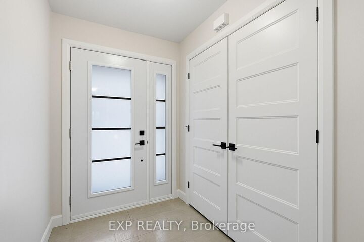 Property Photo: 140 Elizabeth Crescent ON K0A 2M0