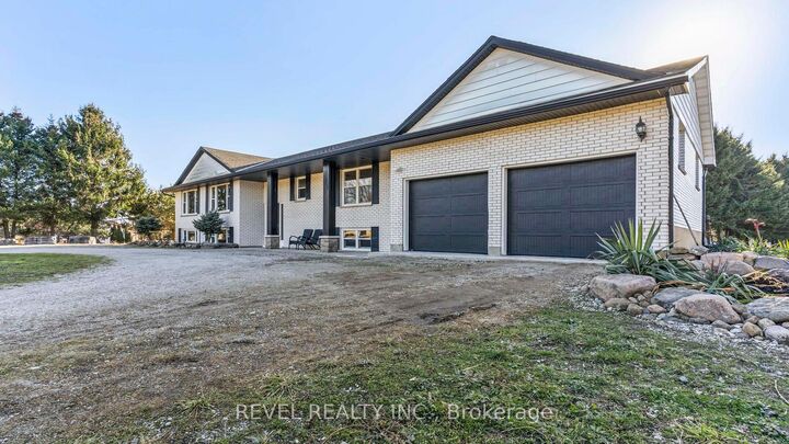 Property Photo: 20875 Cherryhill Road ON N0M 2M0
