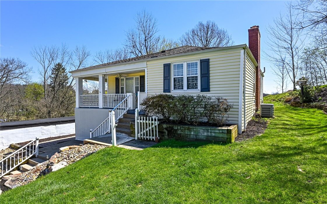 Property Photo: 212 Montclair Ave PA 15237