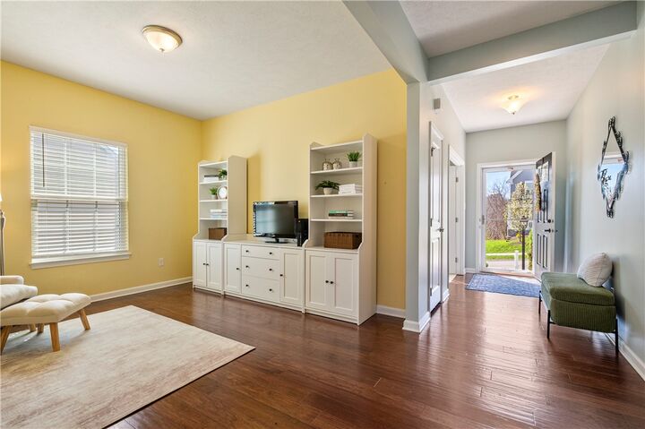 Property Photo: 607 Saddle Court PA 15108