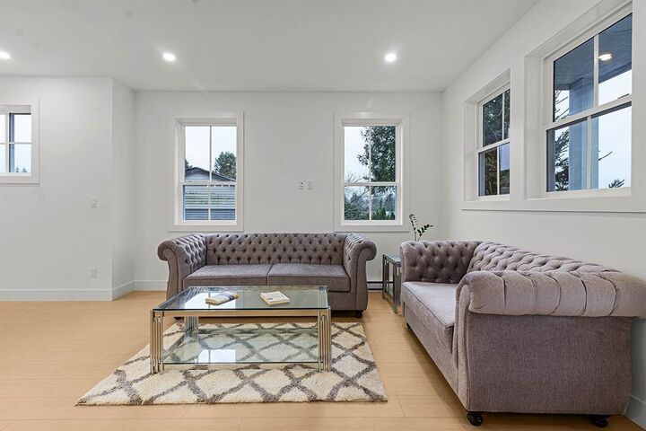 Property Photo: 2360 Crescent Way 2 BC V2S 3M2