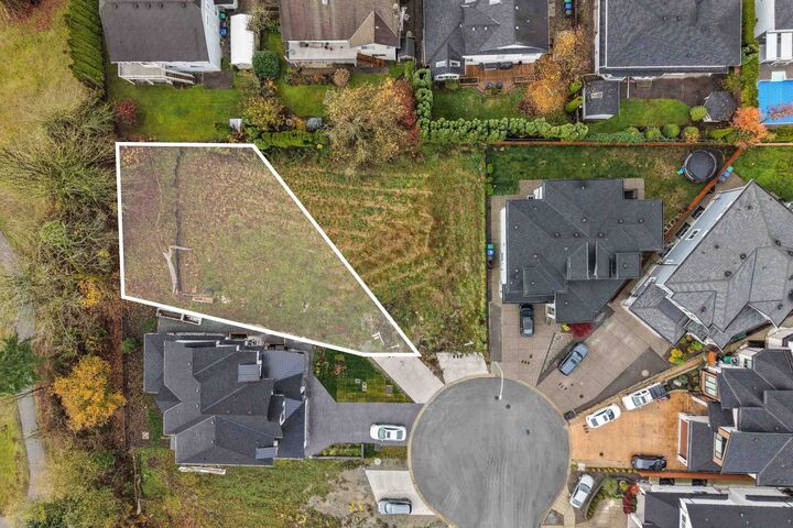 18922 62 Avenue — photo 1