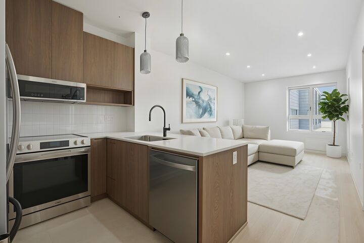 Property Photo: 46187 Thomas Road 505 BC V2R 6H3