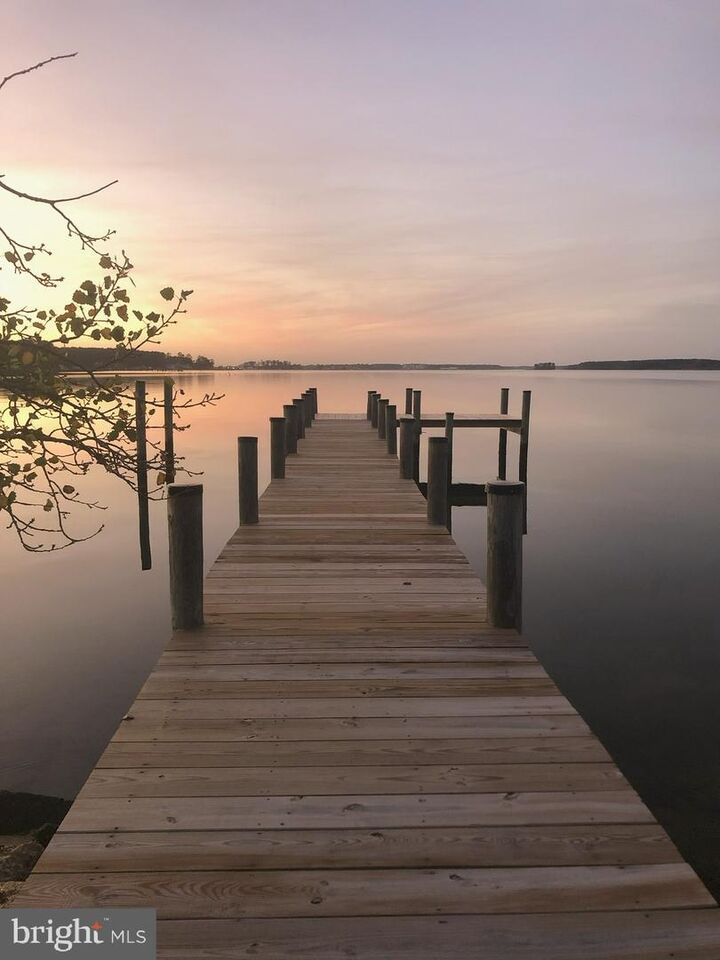 Property Photo:  16460 Sayre Point Lane  MD 20674 