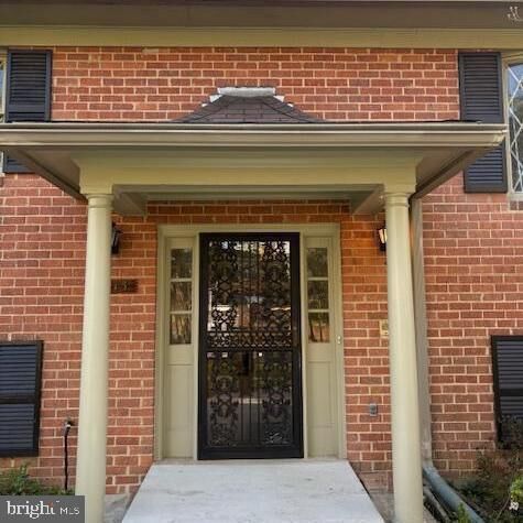 Property Photo:  8913 Bluegate Drive  VA 22031 