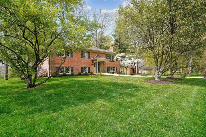 Property Photo:  8913 Bluegate Drive  VA 22031 