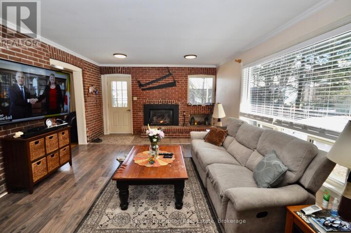 Property Photo:  11 Florence Street East  ON P1H 1P8 