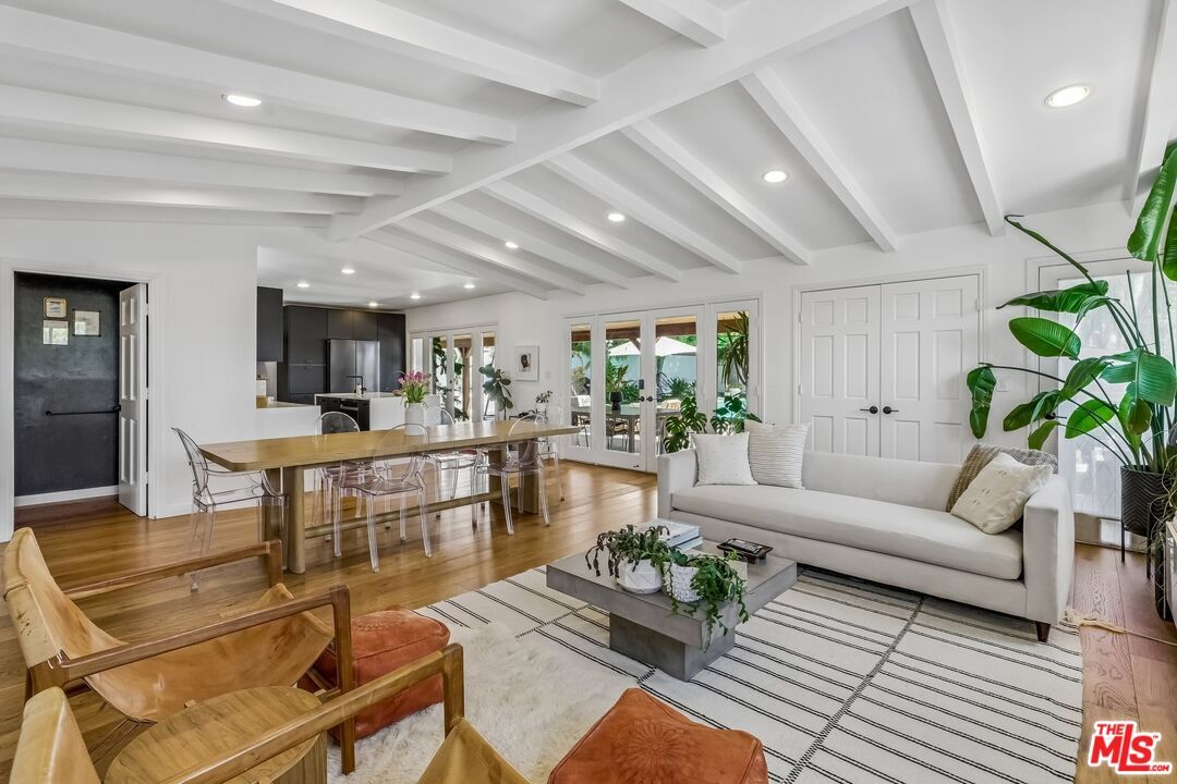 Property Photo:  5646 S Sherbourne Dr  CA 90056 