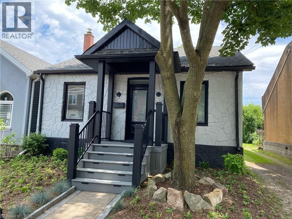 Property Photo:  432 Bay Street North  ON L8L 1N3 