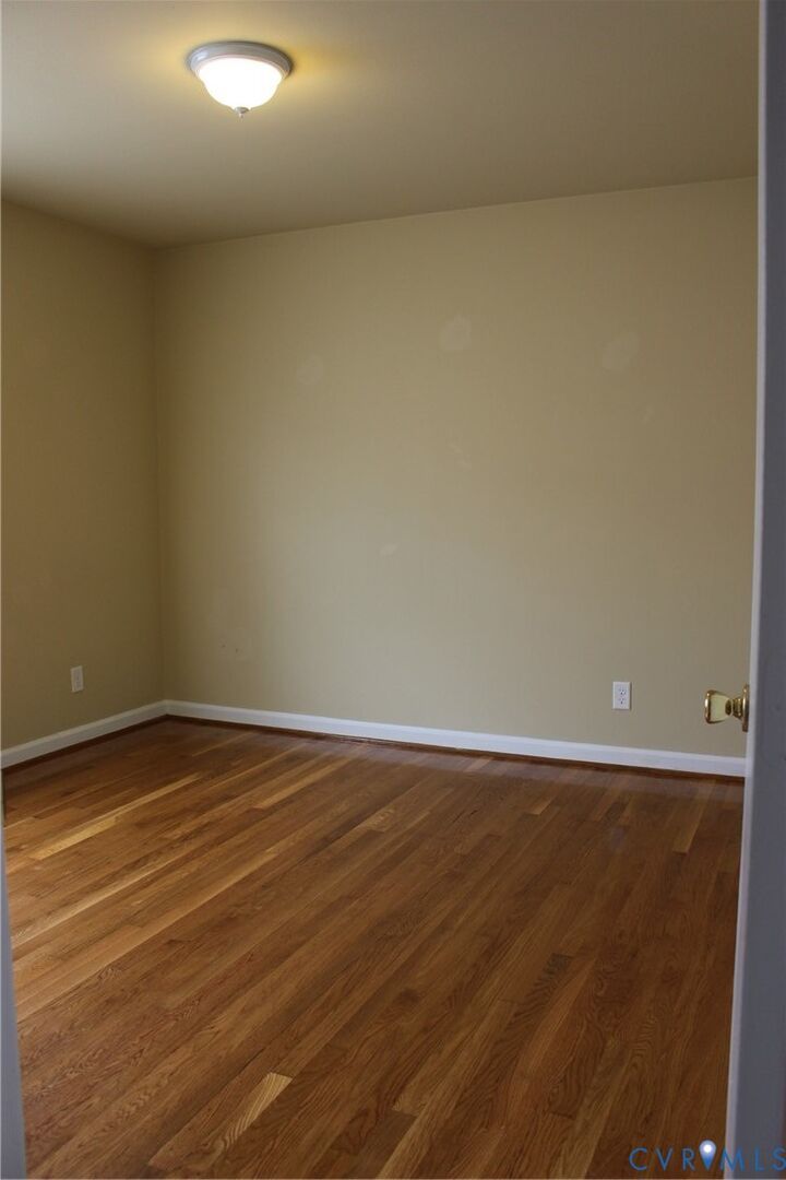 Property Photo: 110 Dupuy Avenue 1 VA 23834