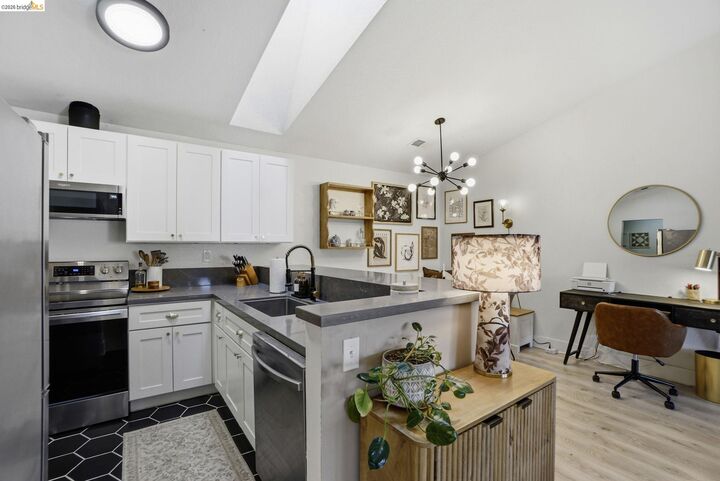 Property Photo:  925 Villa Terrace  CA 94513 