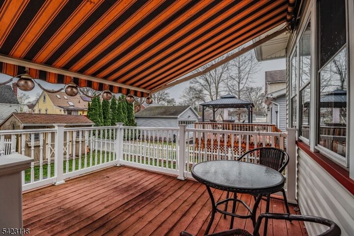 Property Photo:  544 W Meadow Ave  NJ 07065 