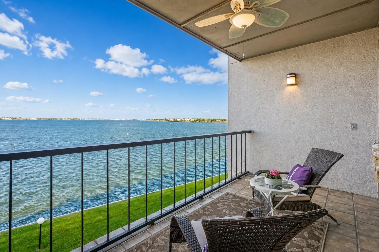Property Photo: 351 Lakeside Lane 204 TX 77058