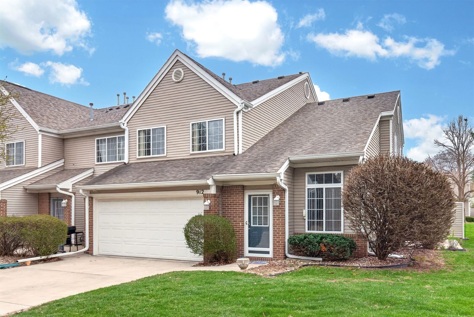 Property Photo: 6855 Woodland Avenue 912 IA 50266