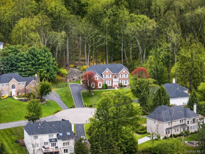 Property Photo:  3 Nickelby Place  NY 10567 