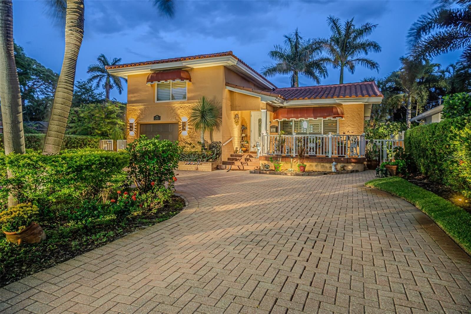 Property Photo:  243 Snell Isle Boulevard NE  FL 33704 
