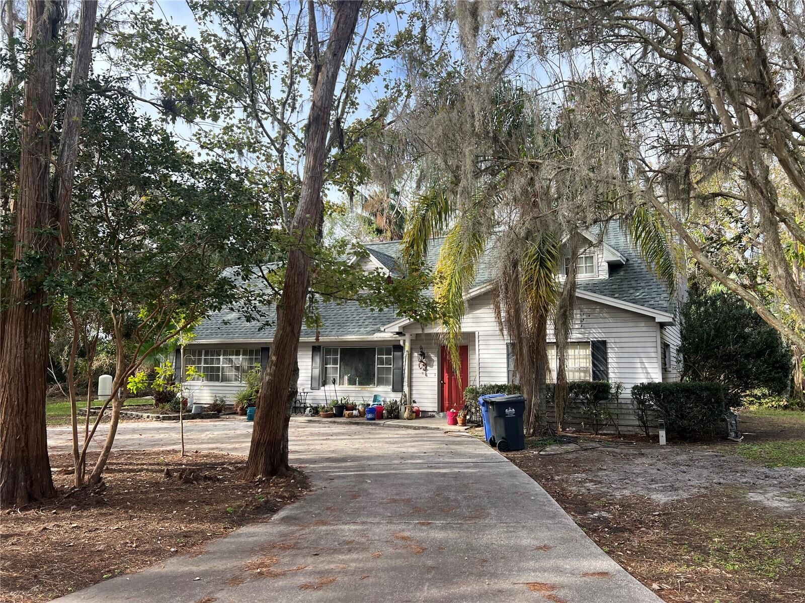 Property Photo:  16406 Lake Byrd Drive  FL 33618 