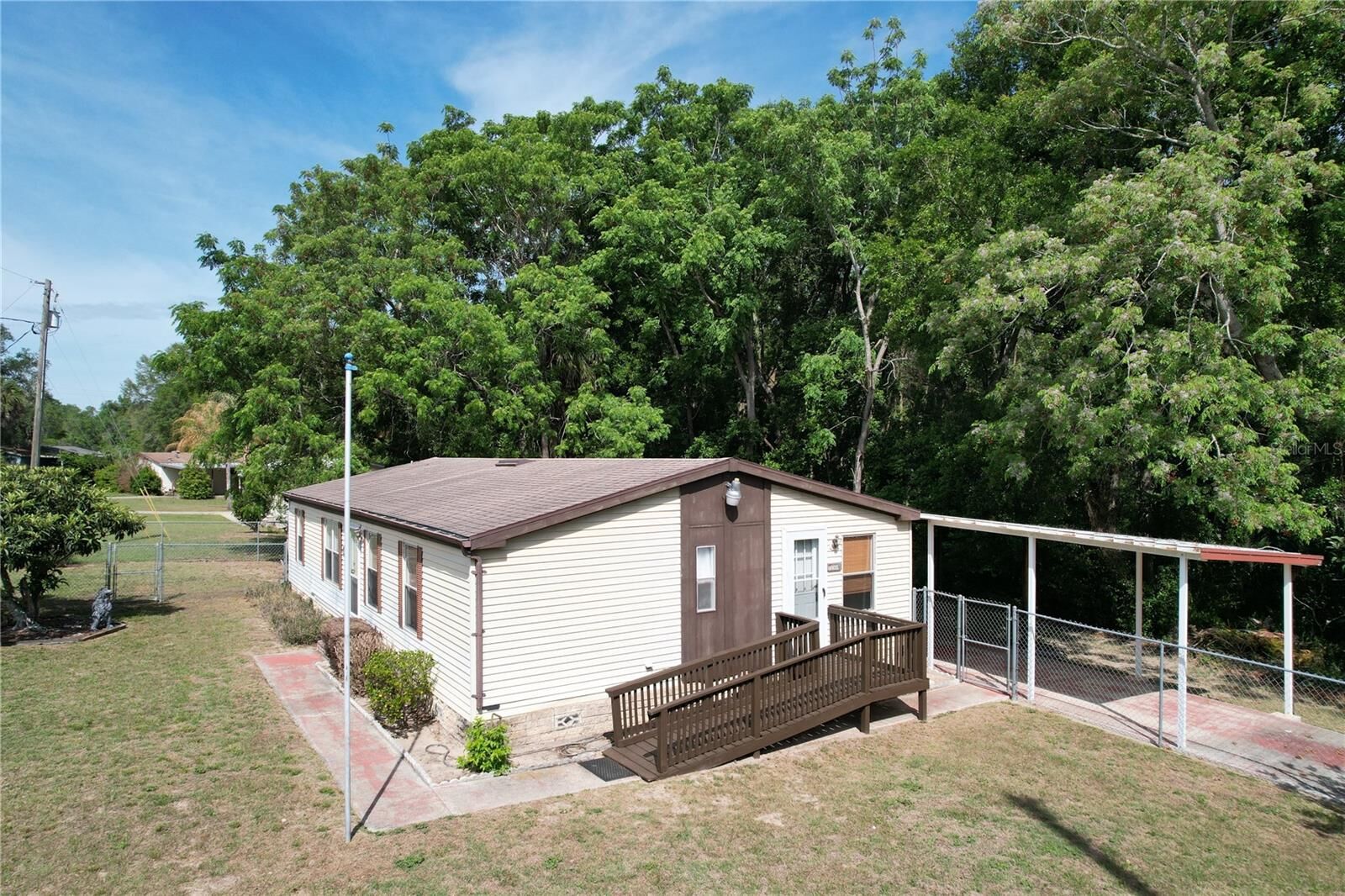 Property Photo:  36833 Shadow Hill Drive  FL 34731 