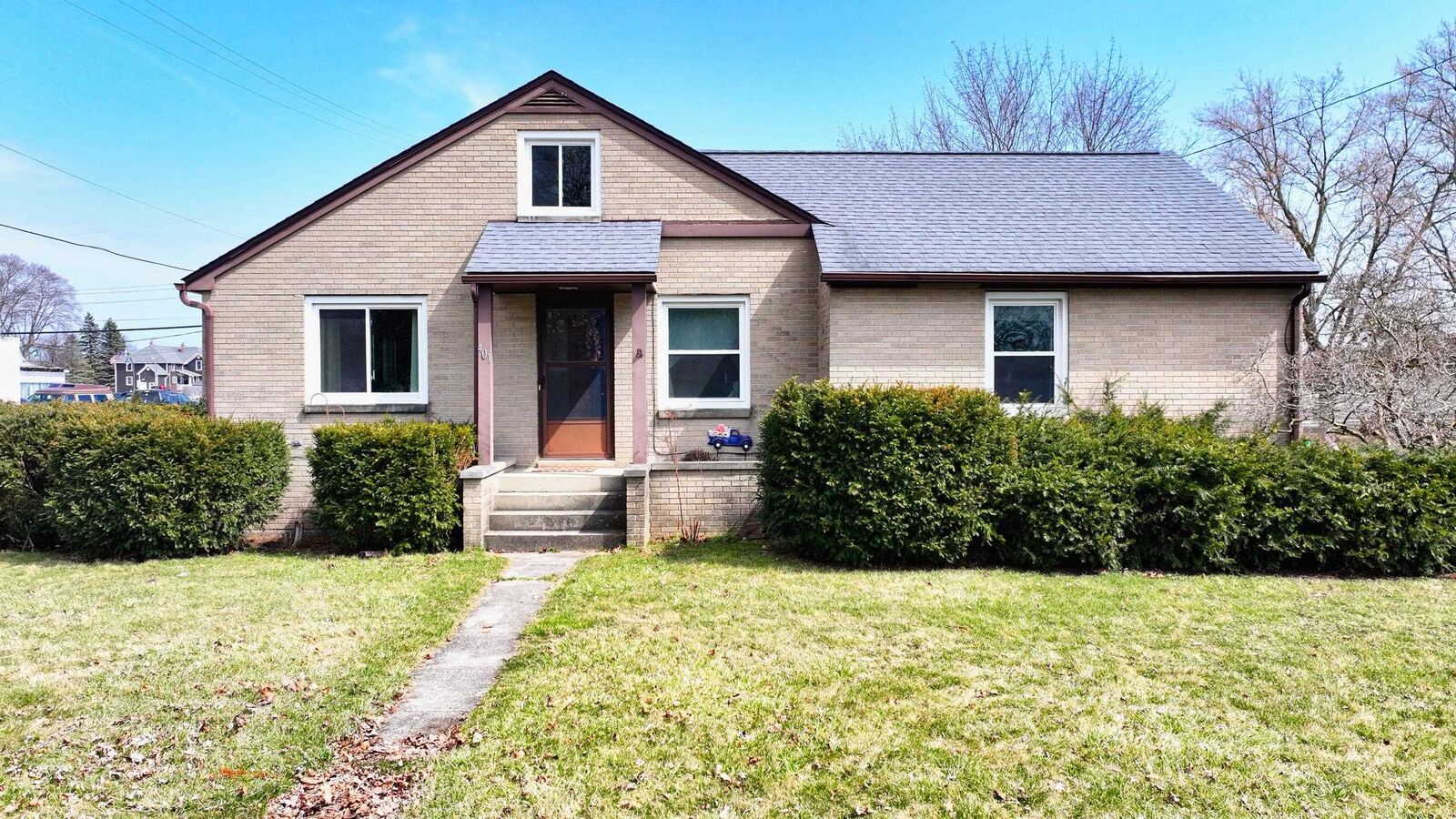 Property Photo:  401 Libby Street  MI 48650 