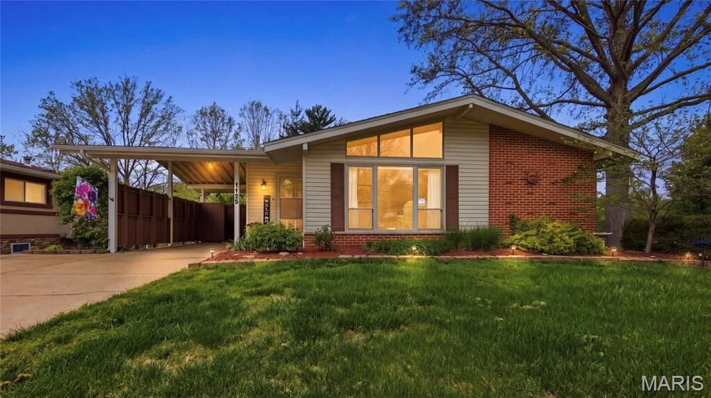 Property Photo:  1135 Port Diane Drive  MO 63146 