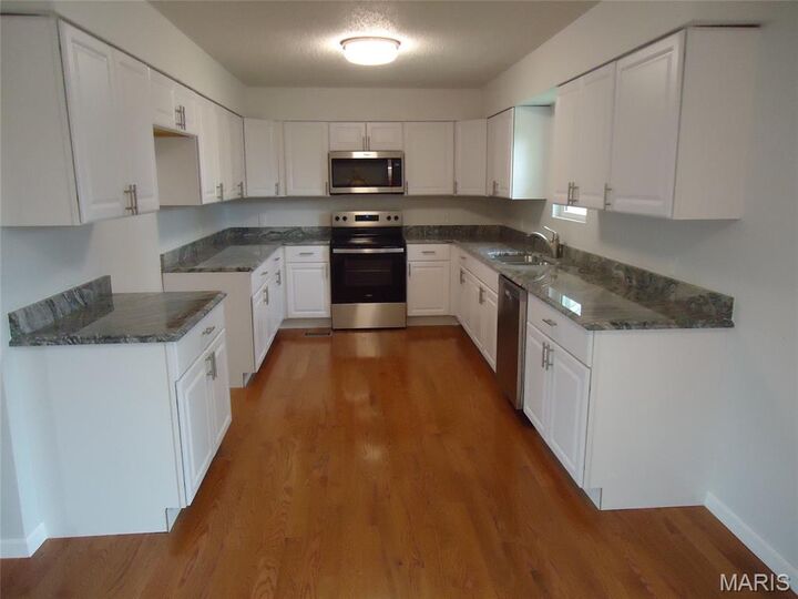 Property Photo:  721 Leolia Drive  MO 63010 