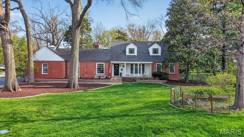 Property Photo:  326 Luther Lane  MO 63122 