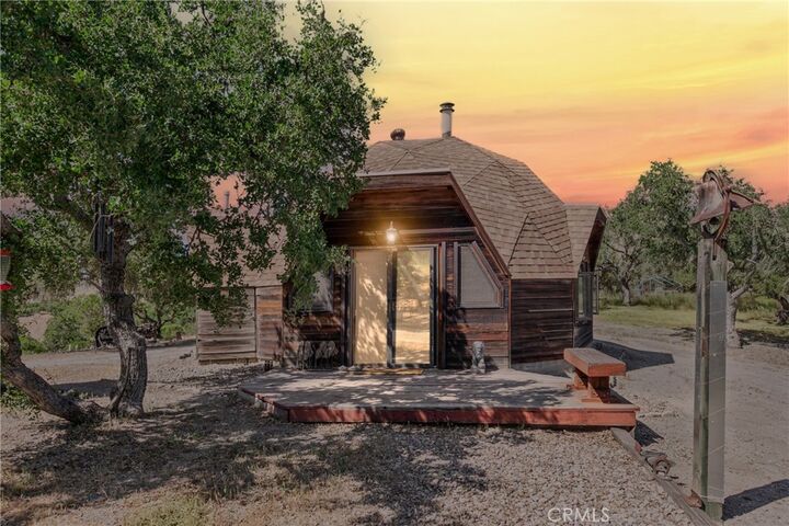 Property Photo:  61446 Vista  CA 93426 
