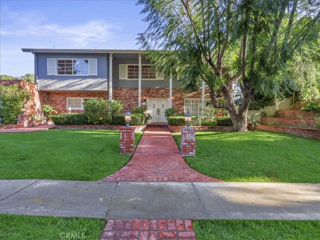 Property Photo:  23301 Blythe Street  CA 91304 