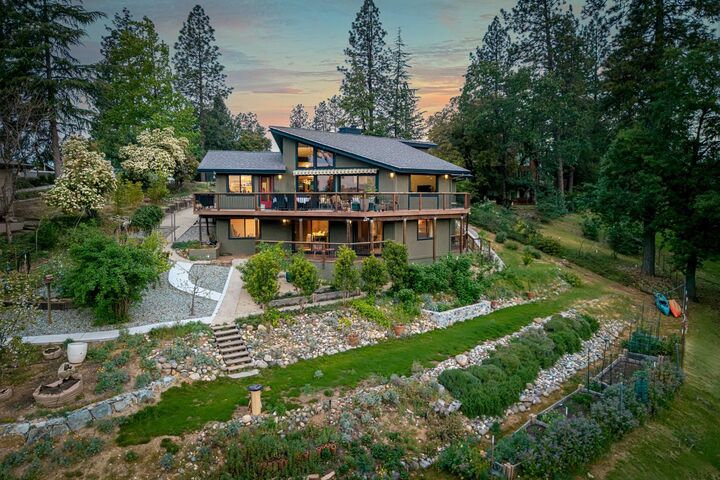 Property Photo: 16105 John Way CA 95949