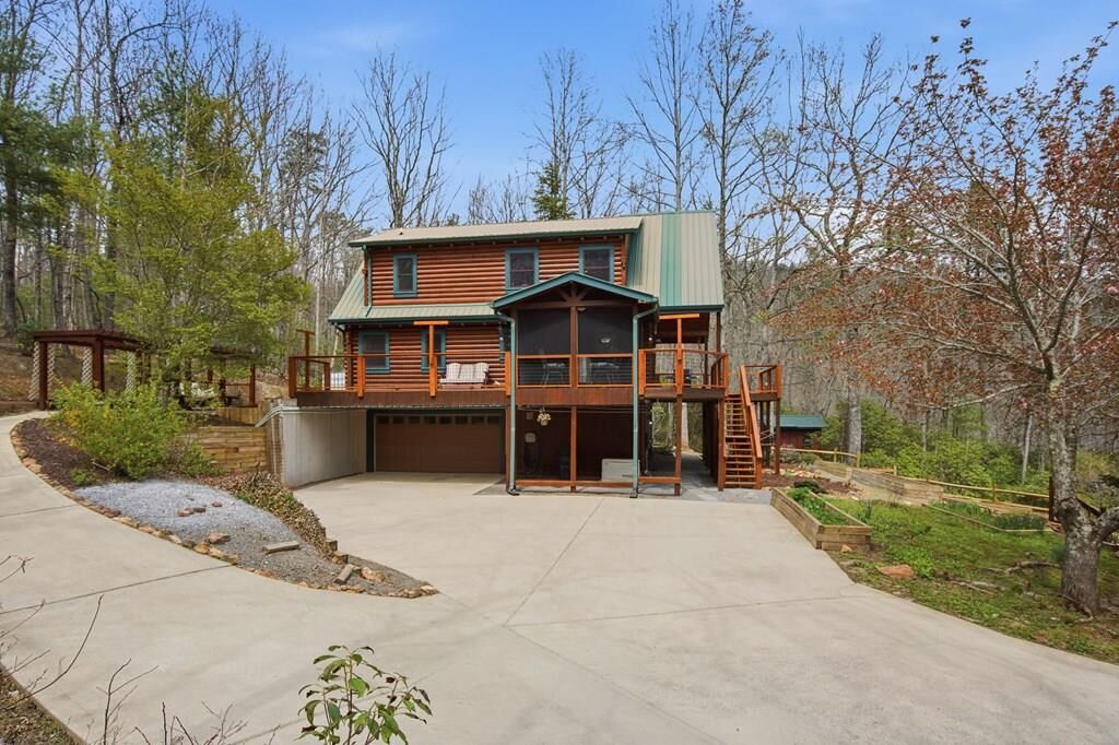 Property Photo: 1399 Old Parker Place Road GA 30536